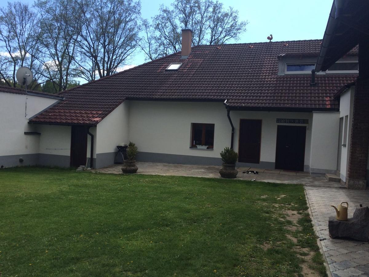 Ubytovani U Lva Žirovnice Exterior foto