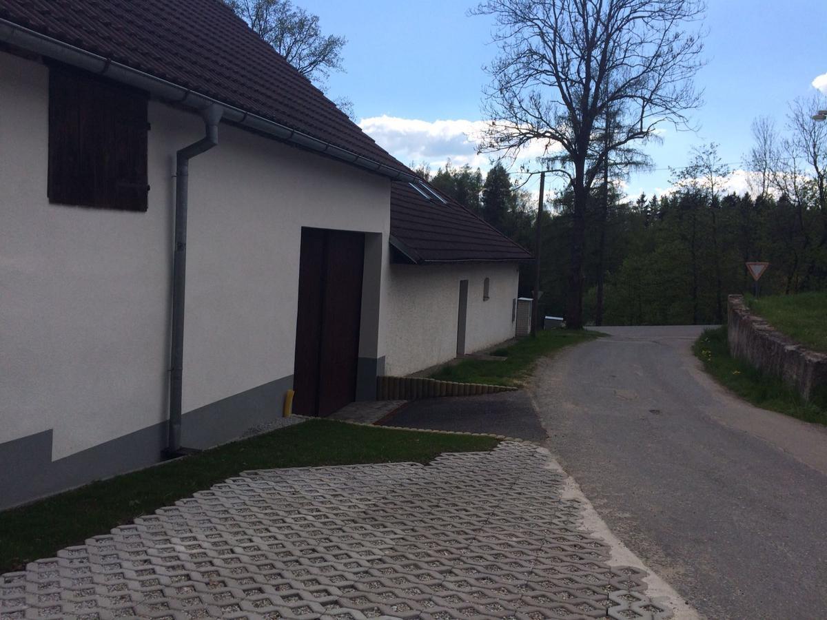 Ubytovani U Lva Žirovnice Exterior foto